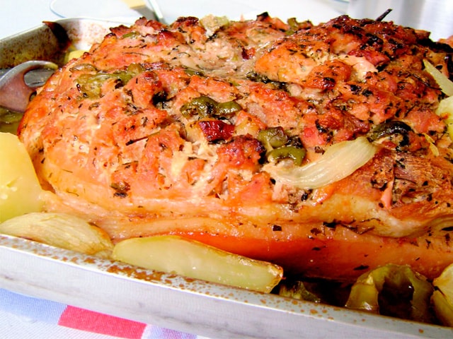 PERNIL ASSADO COM BATATA